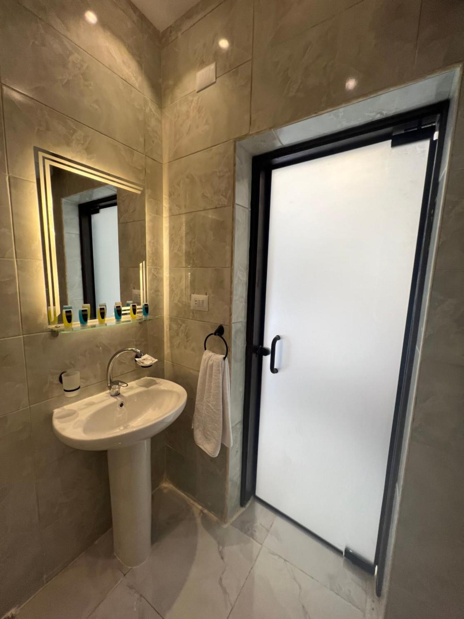 New Glamour Pyramids Hotel Kafrat al Jabal Ngoại thất bức ảnh