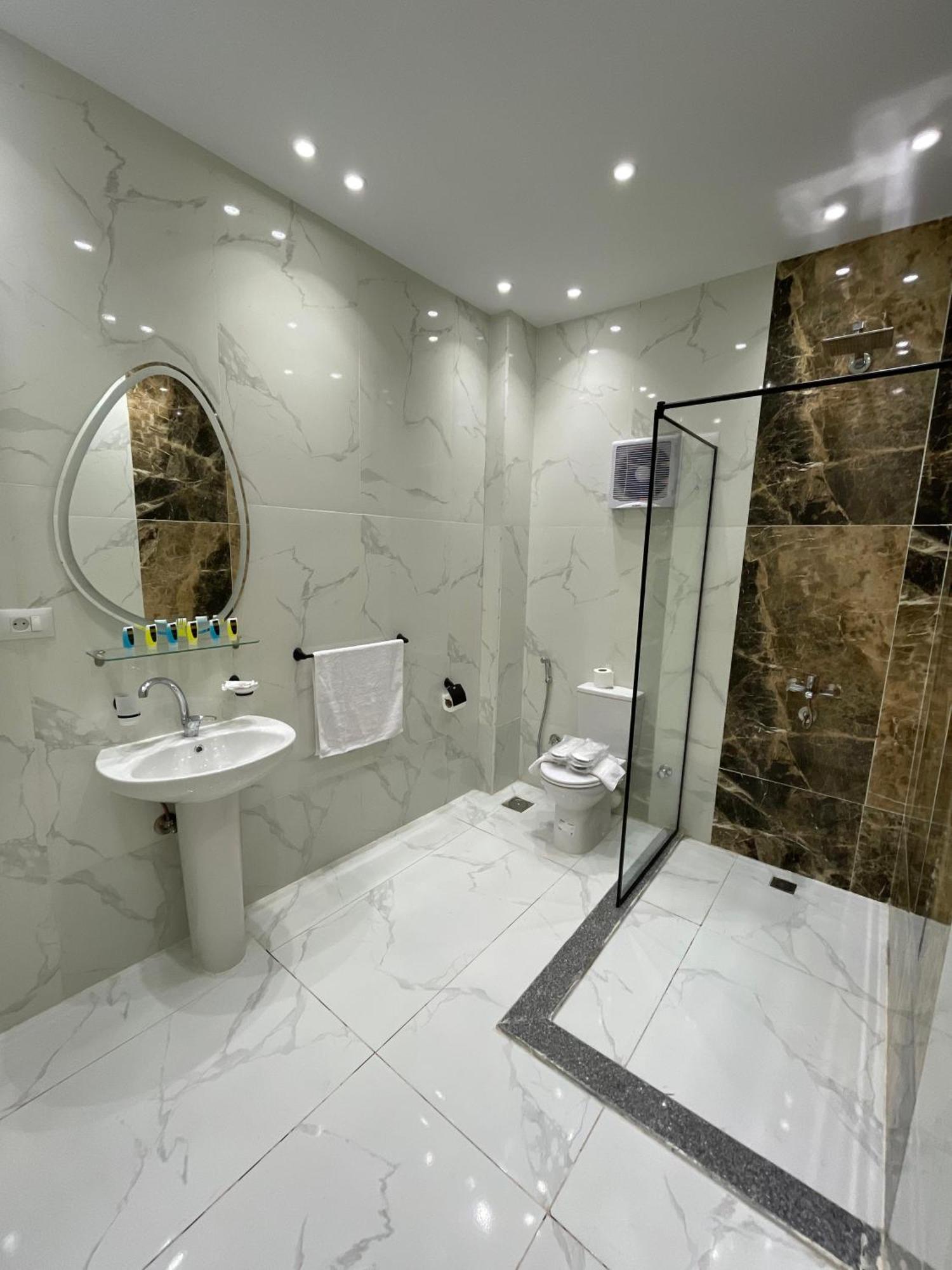 New Glamour Pyramids Hotel Kafrat al Jabal Ngoại thất bức ảnh